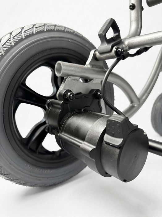 Электрическая инвалидная коляска D130EL