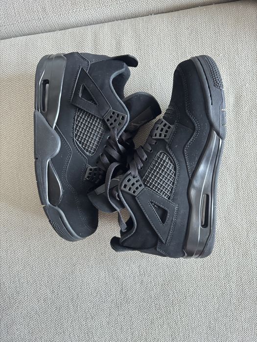 Jordan 4 Black Cat marime 40.5