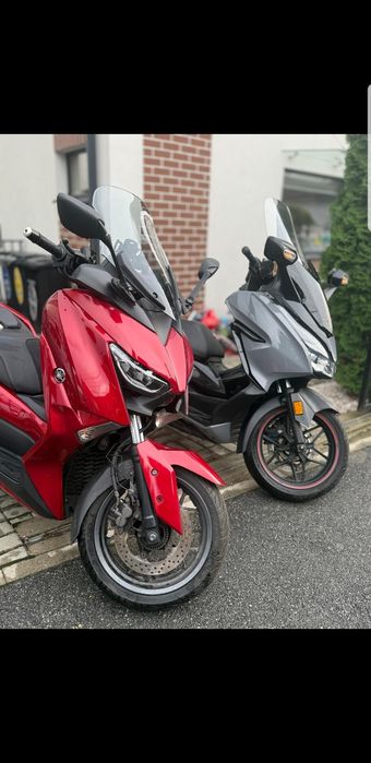 Vand YAMAHA X Max 125  Tech Max din 2020 (Se conduce cu categoria B) s