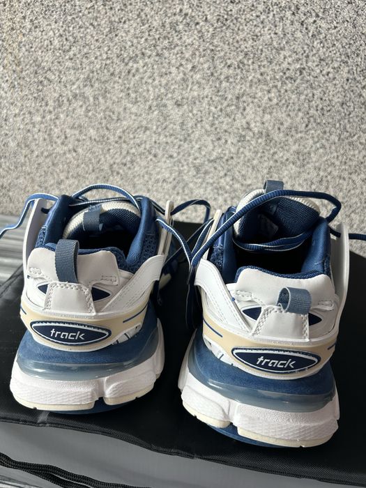 Vand Adidasi Balenciaga Track 2 - marimea 42 - premium