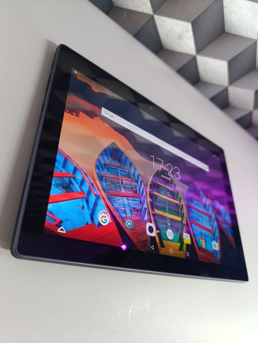 Tableta performanta  10 inch impecabila Lenovo  model tb3 x70f 32 gb