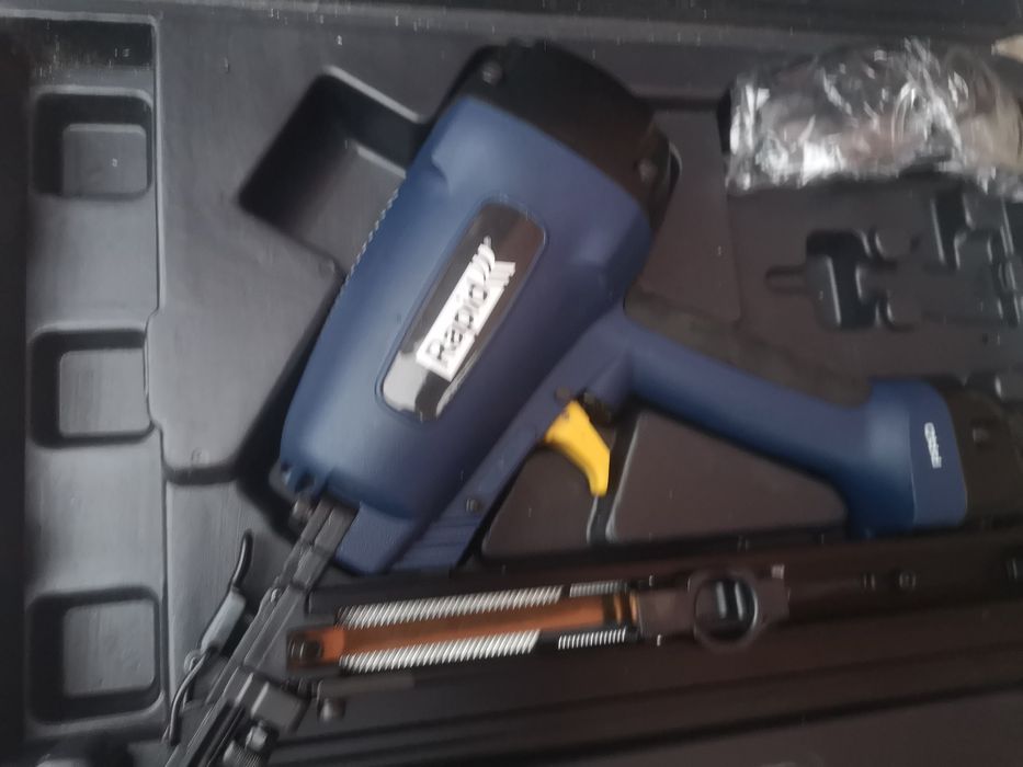 Професионален Пневматичен Такер Rapid