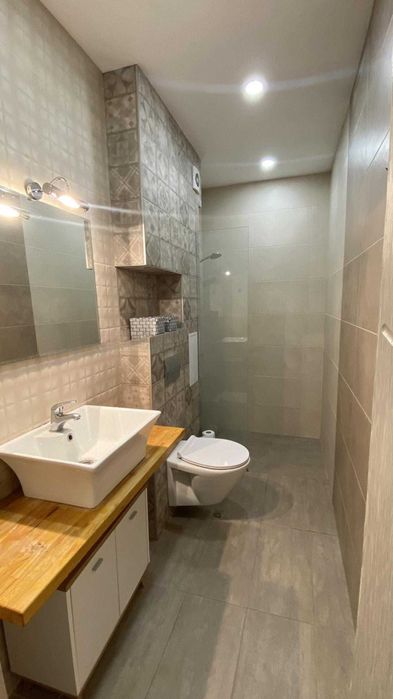 Продава се Двустаен апартамент в Пловдив, Остромила - 74 кв.м за 1933 €/кв.м - Снимка #7