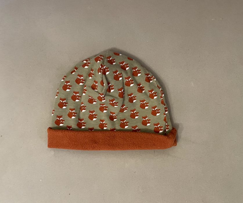 Шапки и ръкавички различни размери