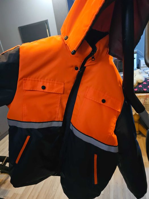 Чисто нов Работен комплект.