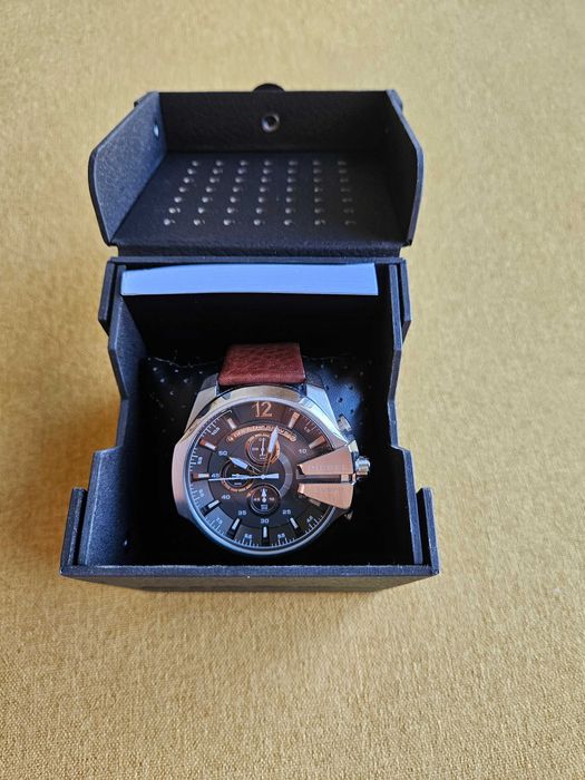 Часовник Diesel Mega Chief DZ4290 Chronograph 10Bar
