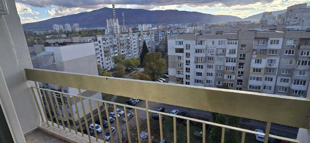 Дава се под наем Двустаен апартамент в София, Център - 60 кв.м за 612 € - Снимка #3