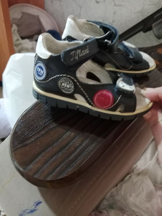 Продам сандали от Тиффани