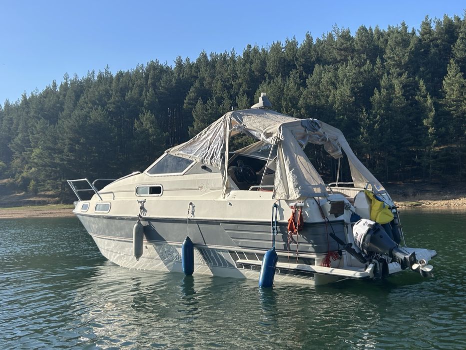 Продавам Яхта Sealine 215