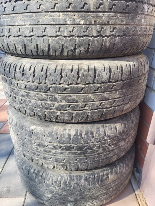 265/65/17 brigestoune