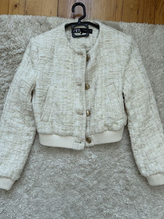 Zara яке букле