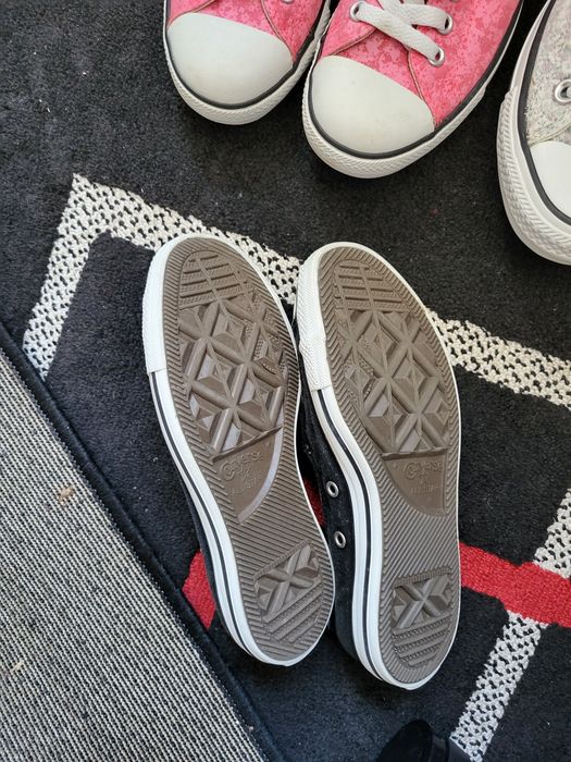 4 perechi Converse