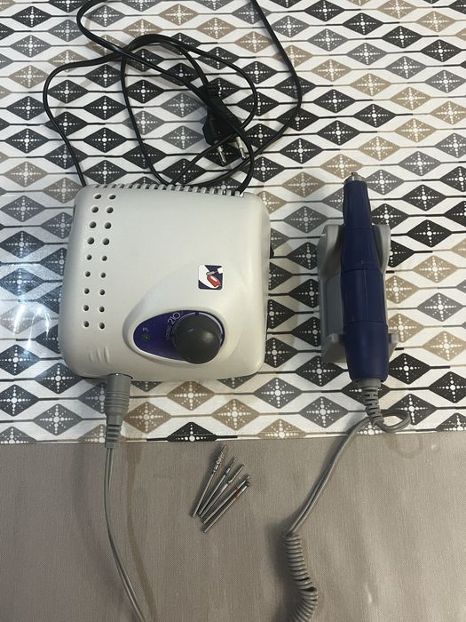 Аппарат для маникюра с фрезами Новый