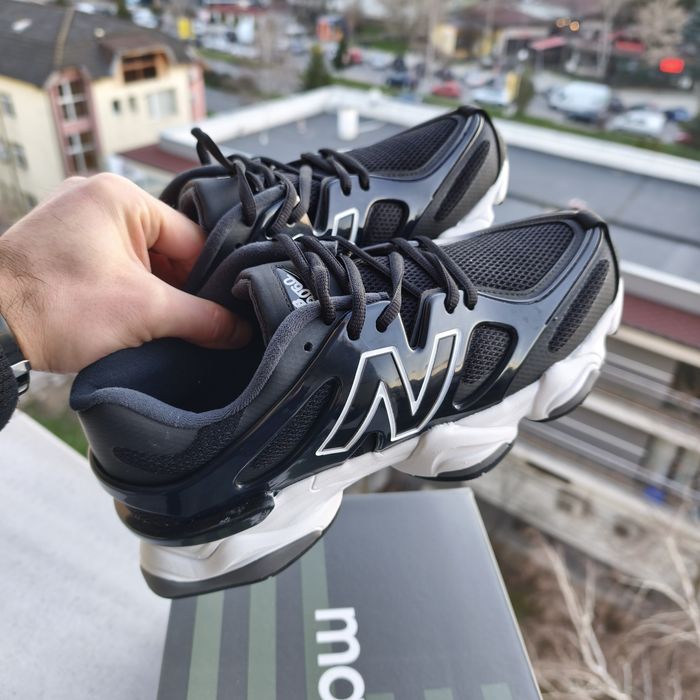 New Balance 9060 Black and White 42