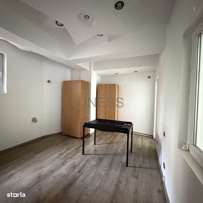 Piata Romana \ cladire comerciala 2004 \ duplex etaj 1+2/5 \ 160mp
