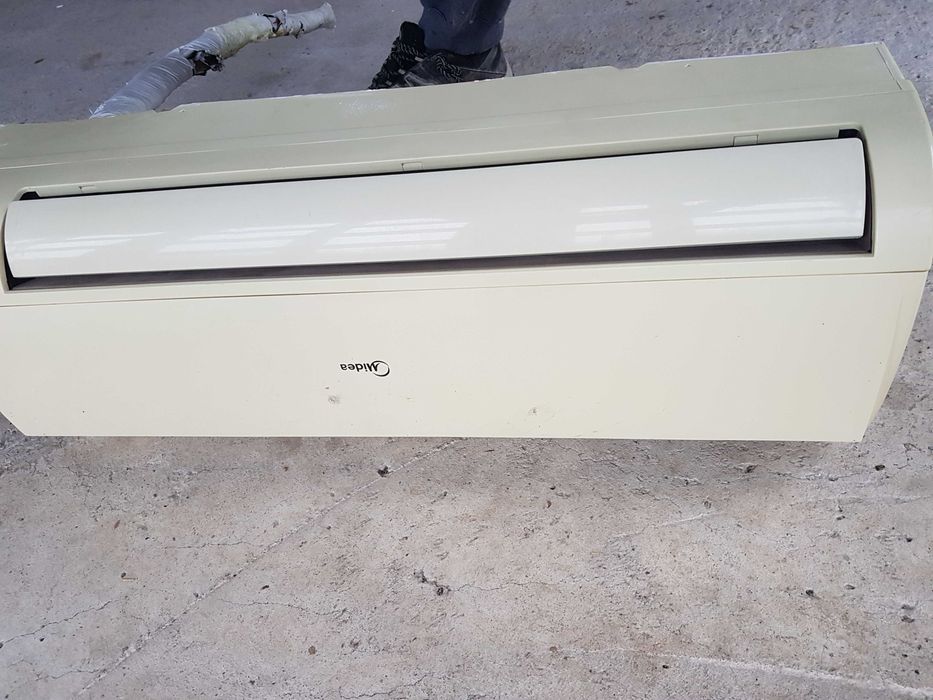 Климатик Midea 12 BTU