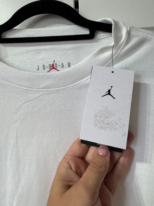 Nou cu etichetă:Tricou Jordan marimea M și L
