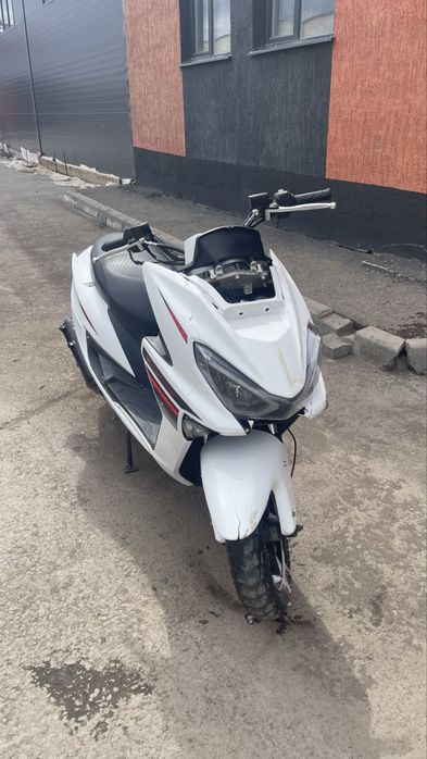 Продам мопед макси