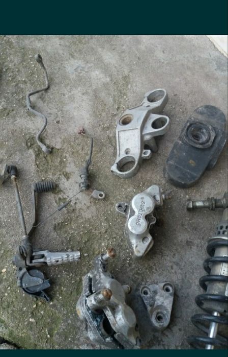 Yamaha Fzr 400 на части