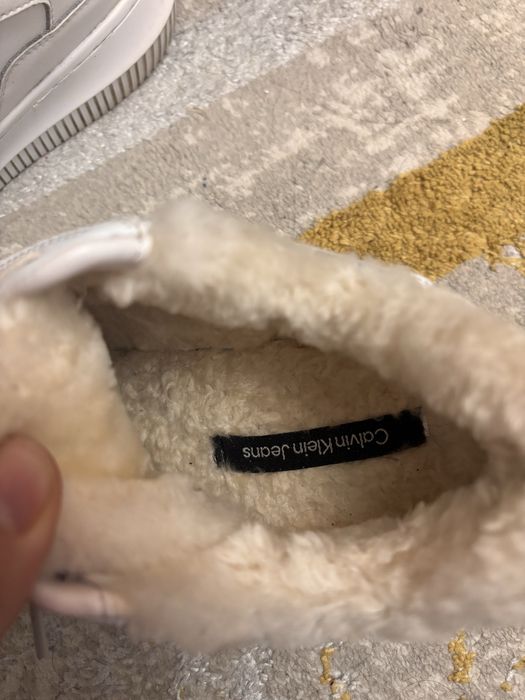 Продам зимние кроссовки Calvin Klein