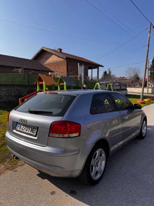 Продавам ауди а3 8р