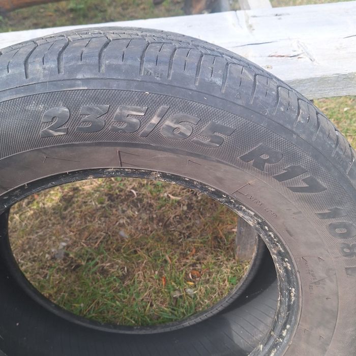 Vand cauciucuri in stare bună..