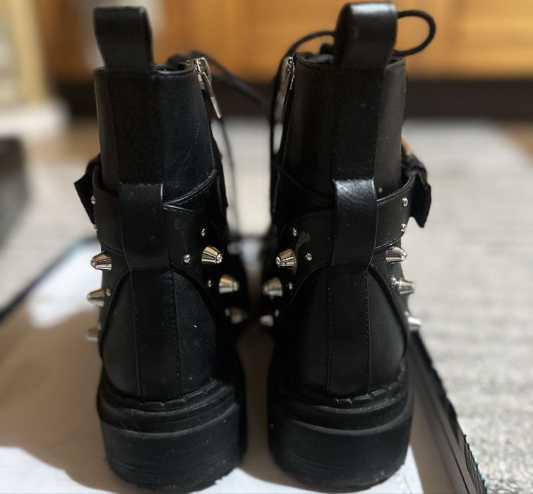 Черни боти Bershka