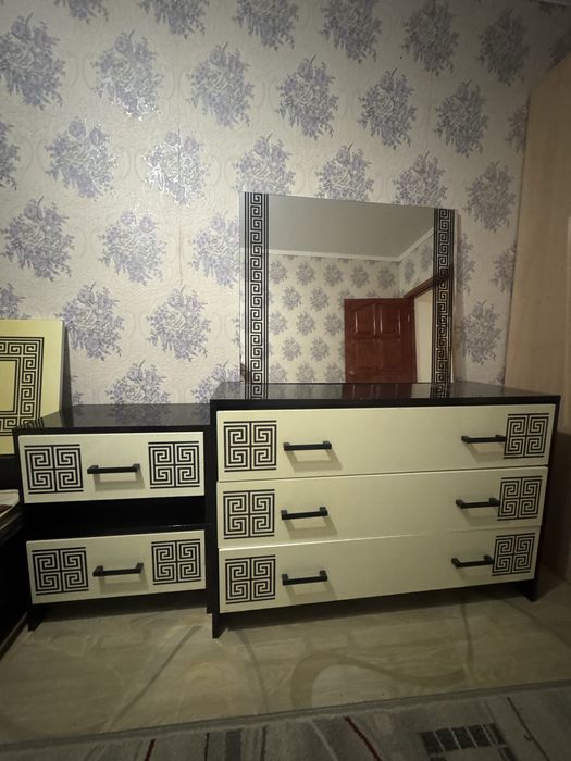 Спальный гарнитур