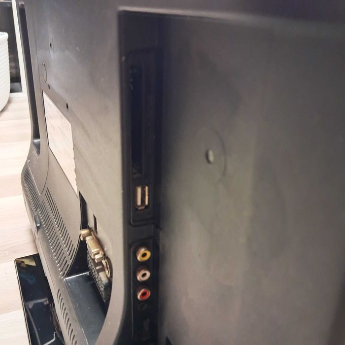 Телевизор Crown 24" много запазен