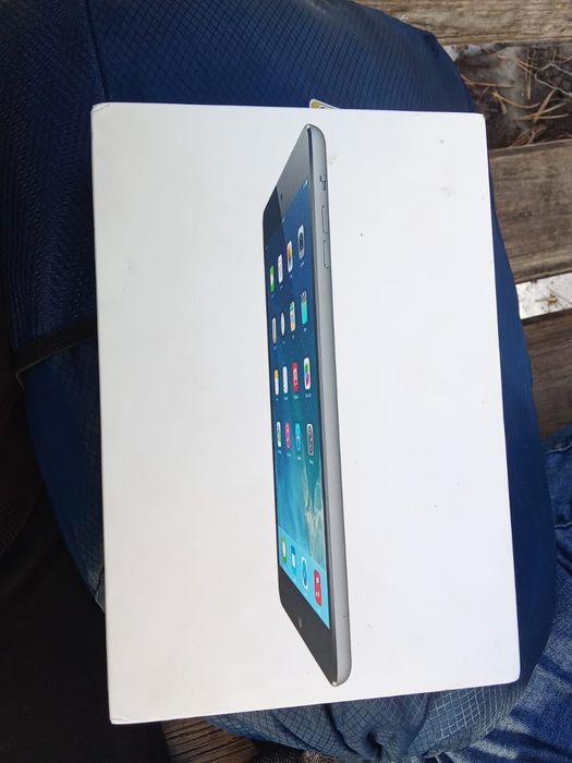 Продаю iPad мини