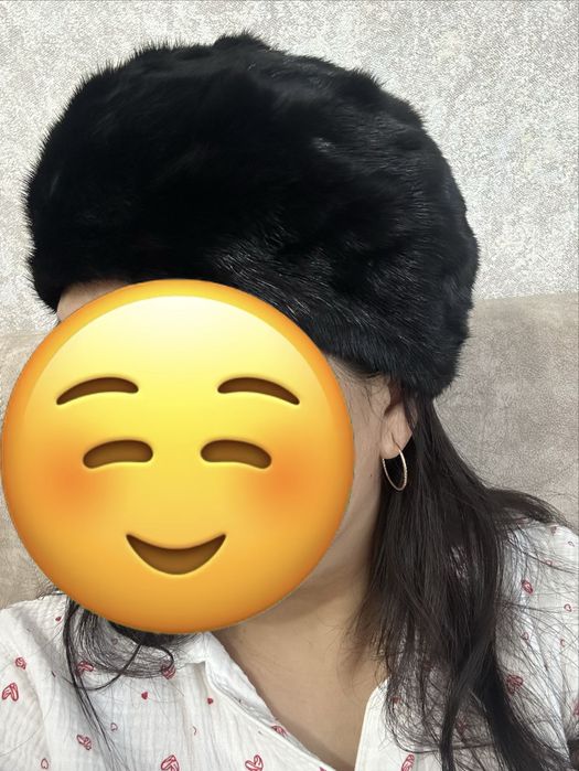 Продается норковая шапка беретка
