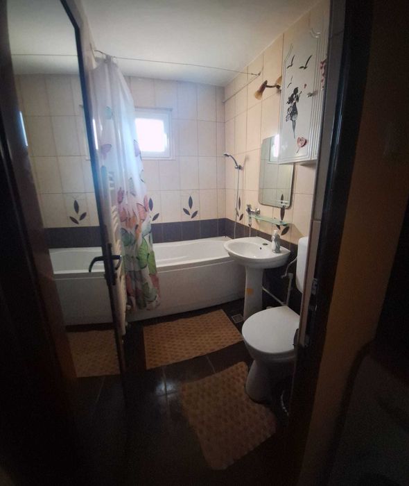 Inchiriez apartament 2 camera Micro 39B