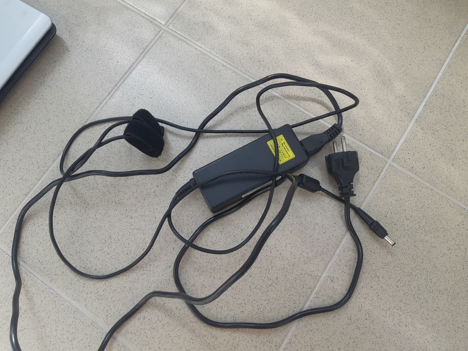 Лаптоп Toshiba Satellite L300