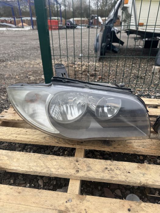 Far faruri stanga dreapta bmw seria 1 e8x e81 e82 e83 e87