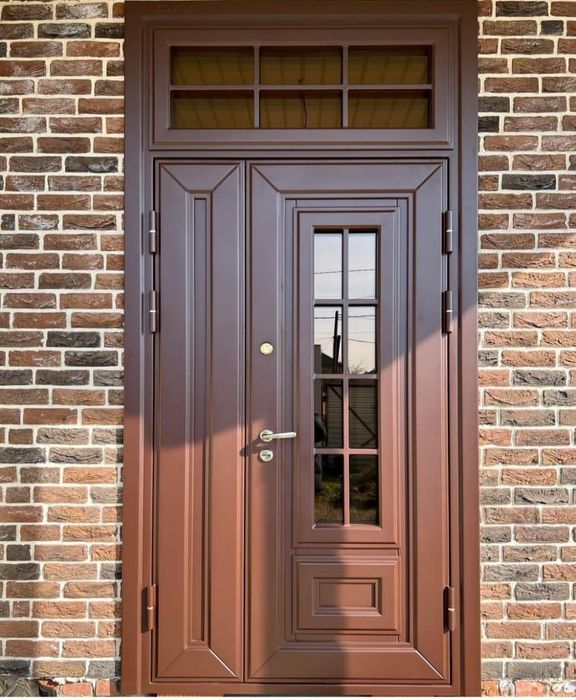 Железные входная дверь