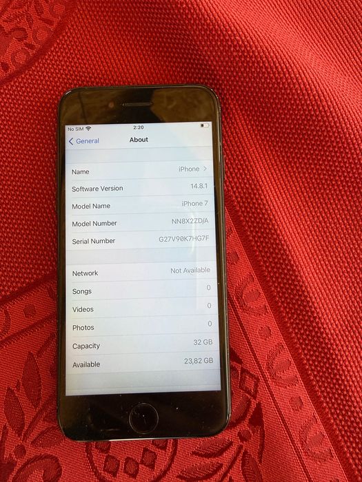 Продавам Iphone 7 32 GB