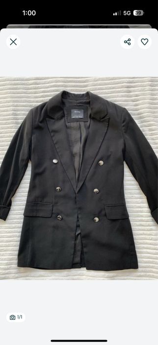 Елегантно сако BERSHKA