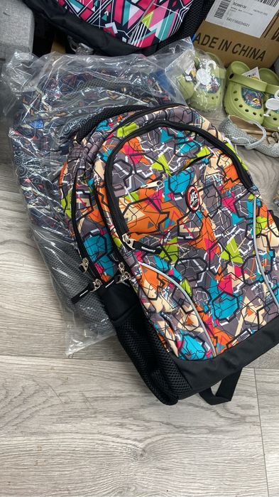 Ghiozdan ergonomic compartimentat