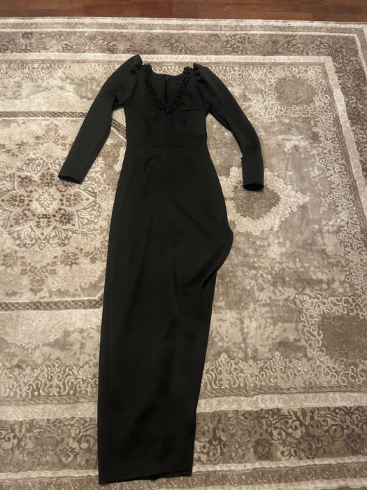Rochie negra facuta la comada