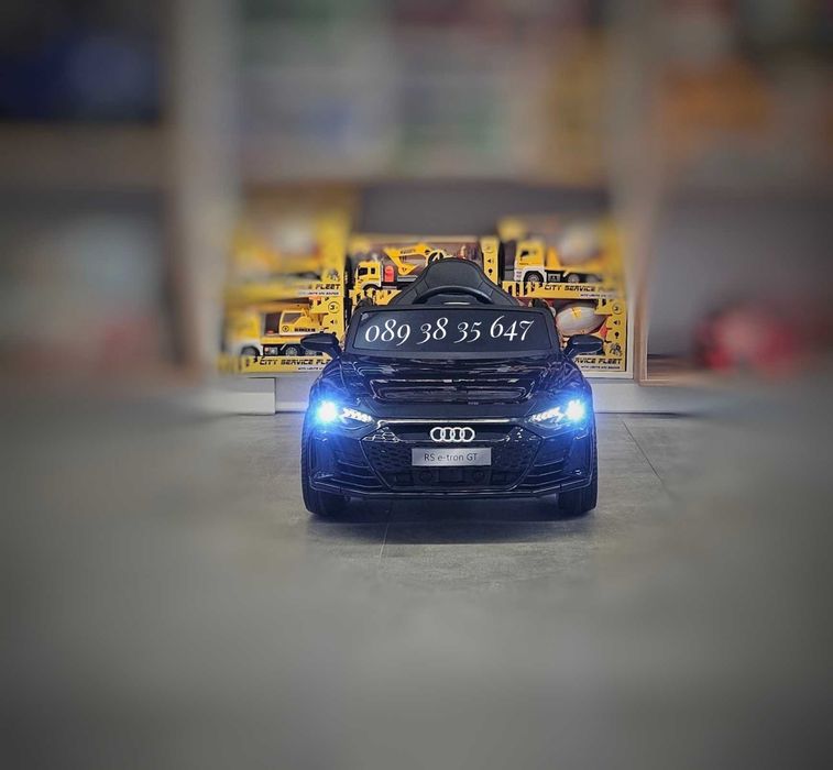 ТОП ЦЕНА!НОВО!Акумулаторна кола AUDI RS E-TRON GT с 12V,EVA гуми,USB