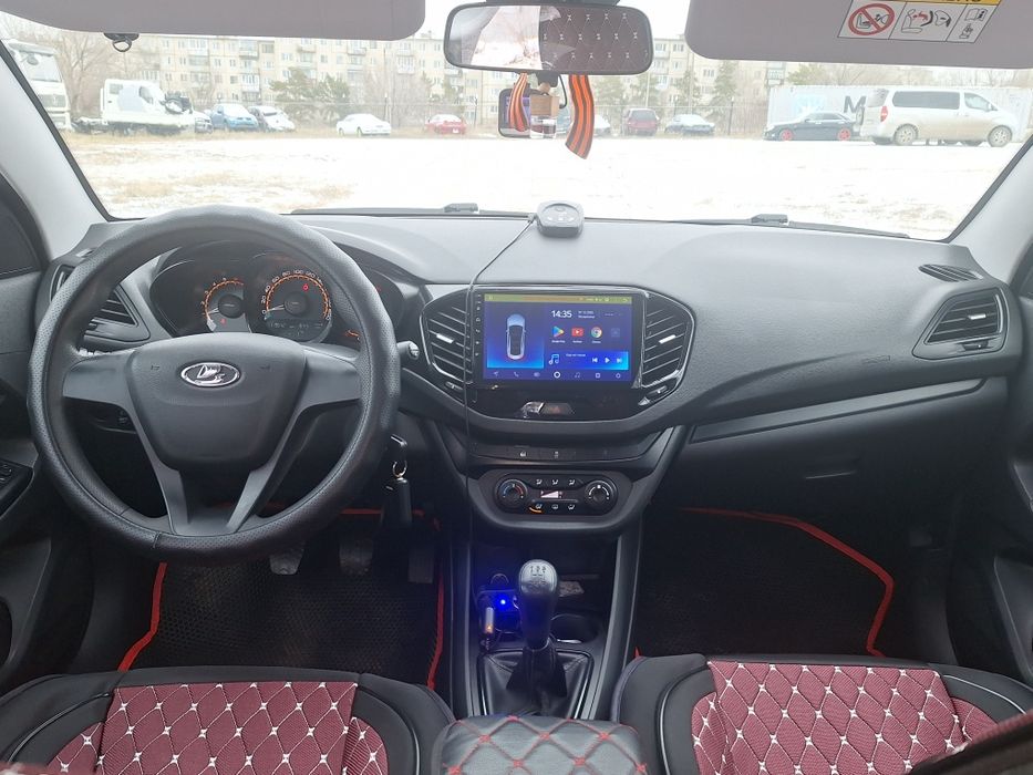 Продам ладу весту