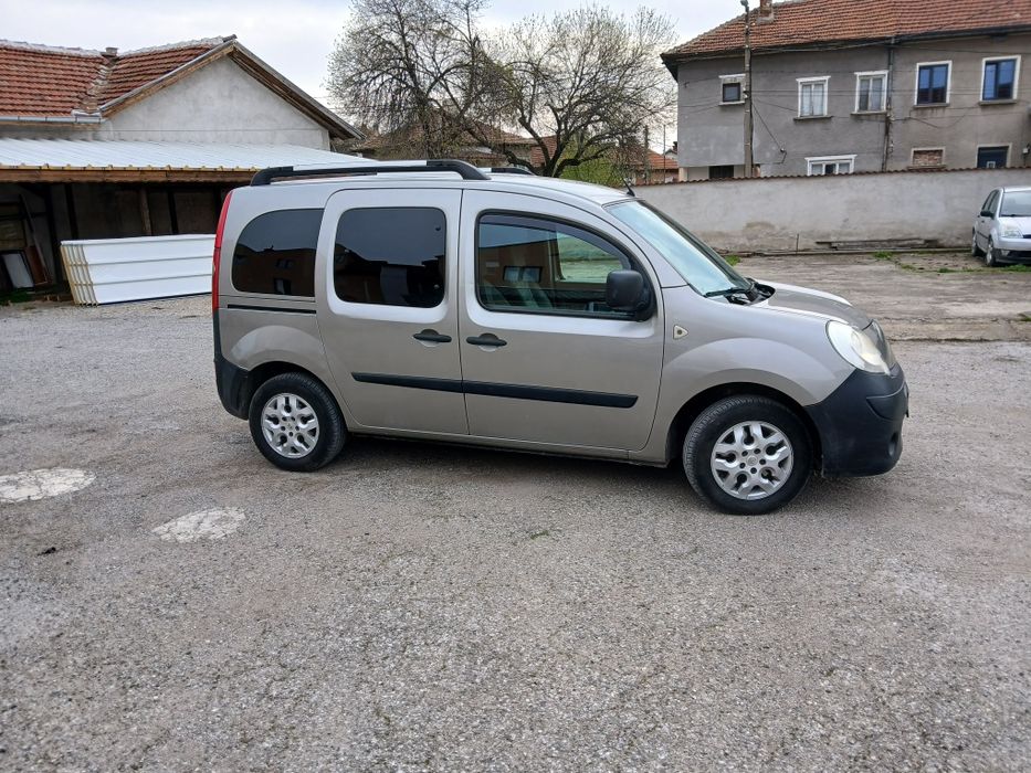 Продавам рено канго