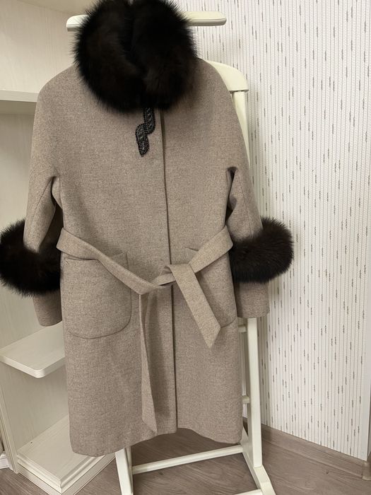 Пальто на осень / весну продам