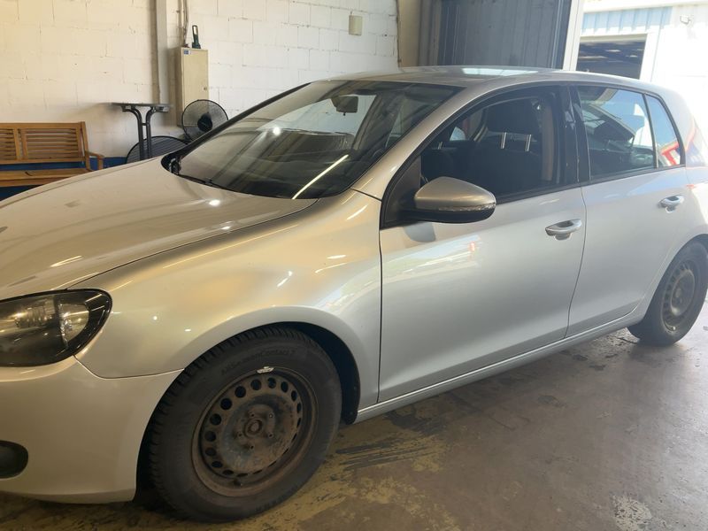Volkswagen Golf VI 1.6 TDI Trendline BlueMotion Tech 2011