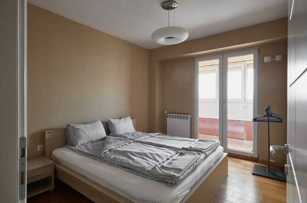 Дава се под наем Тристаен апартамент в Пловдив, Каменица 1 - 85 кв.м за 306 € - Снимка #1