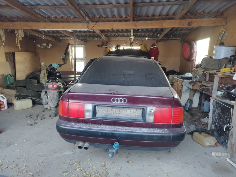 Разбираю ауди 100 с4