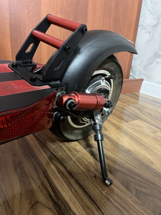 Продам электросамокат кугокирин м4