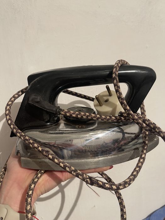 Утюги советские 2 штуки