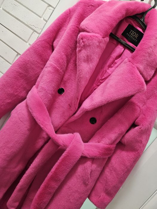 Продам розовую шубу