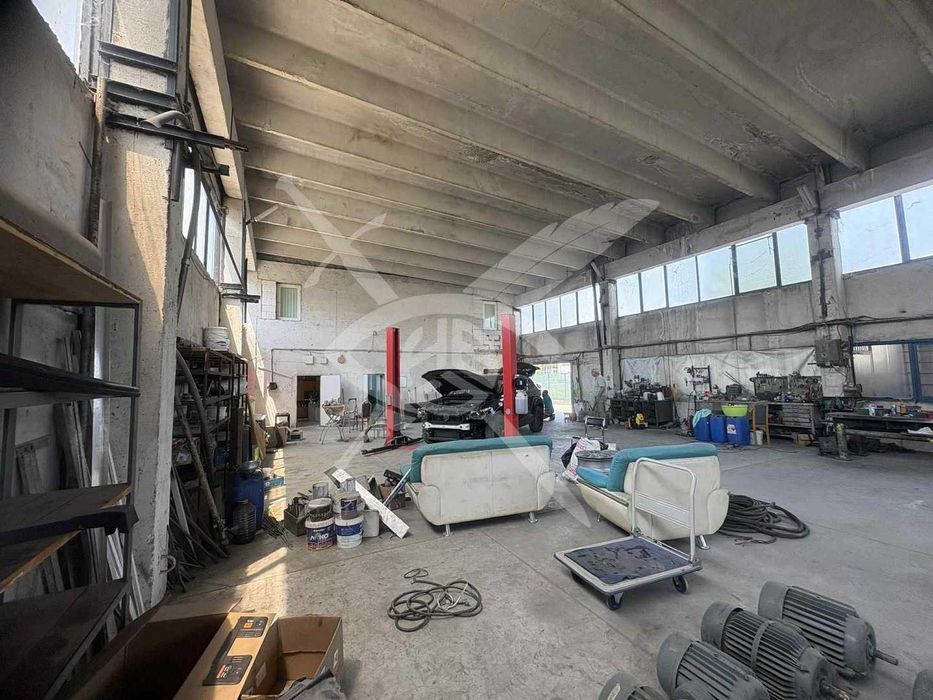 Дава се под наем Промишлена сграда в София, Военна рампа - 500 кв.м за 2500 € - Снимка #12